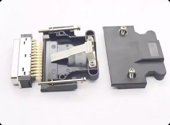 1000V Voltage Rating Servo Motor Connector with Silver/Gold Plated Pins for Panel or Cable Mount SCSI Servo Drive